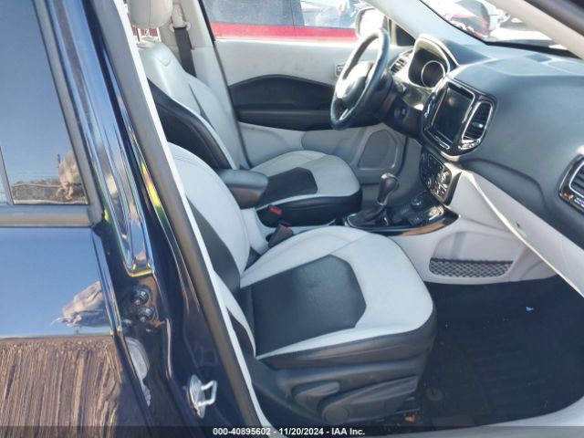 Photo 4 VIN: 3C4NJDCB5KT668602 - JEEP COMPASS 