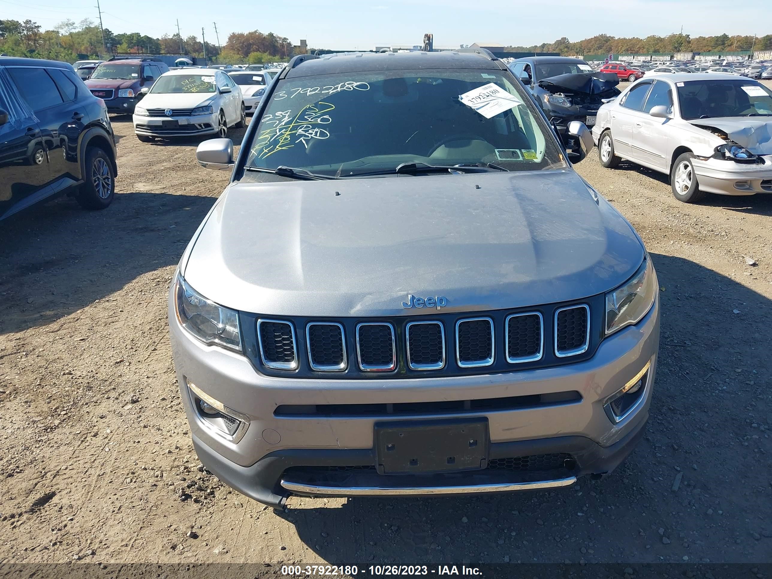 Photo 11 VIN: 3C4NJDCB5KT768408 - JEEP COMPASS 