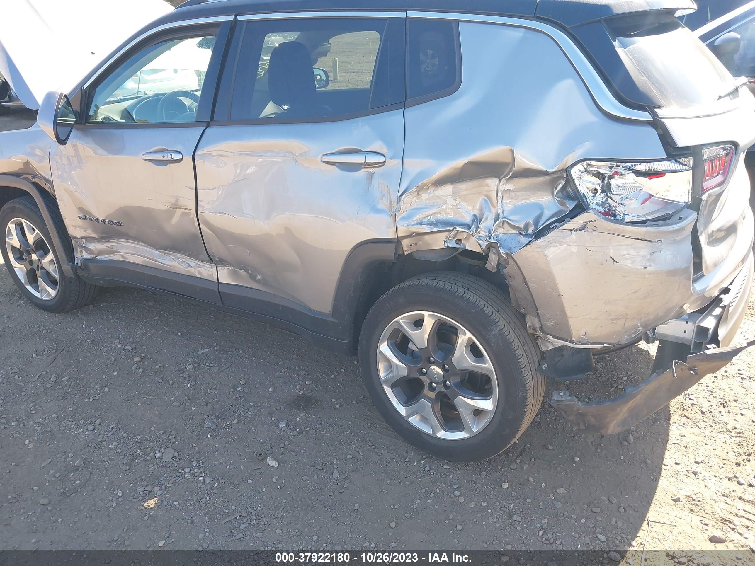 Photo 5 VIN: 3C4NJDCB5KT768408 - JEEP COMPASS 