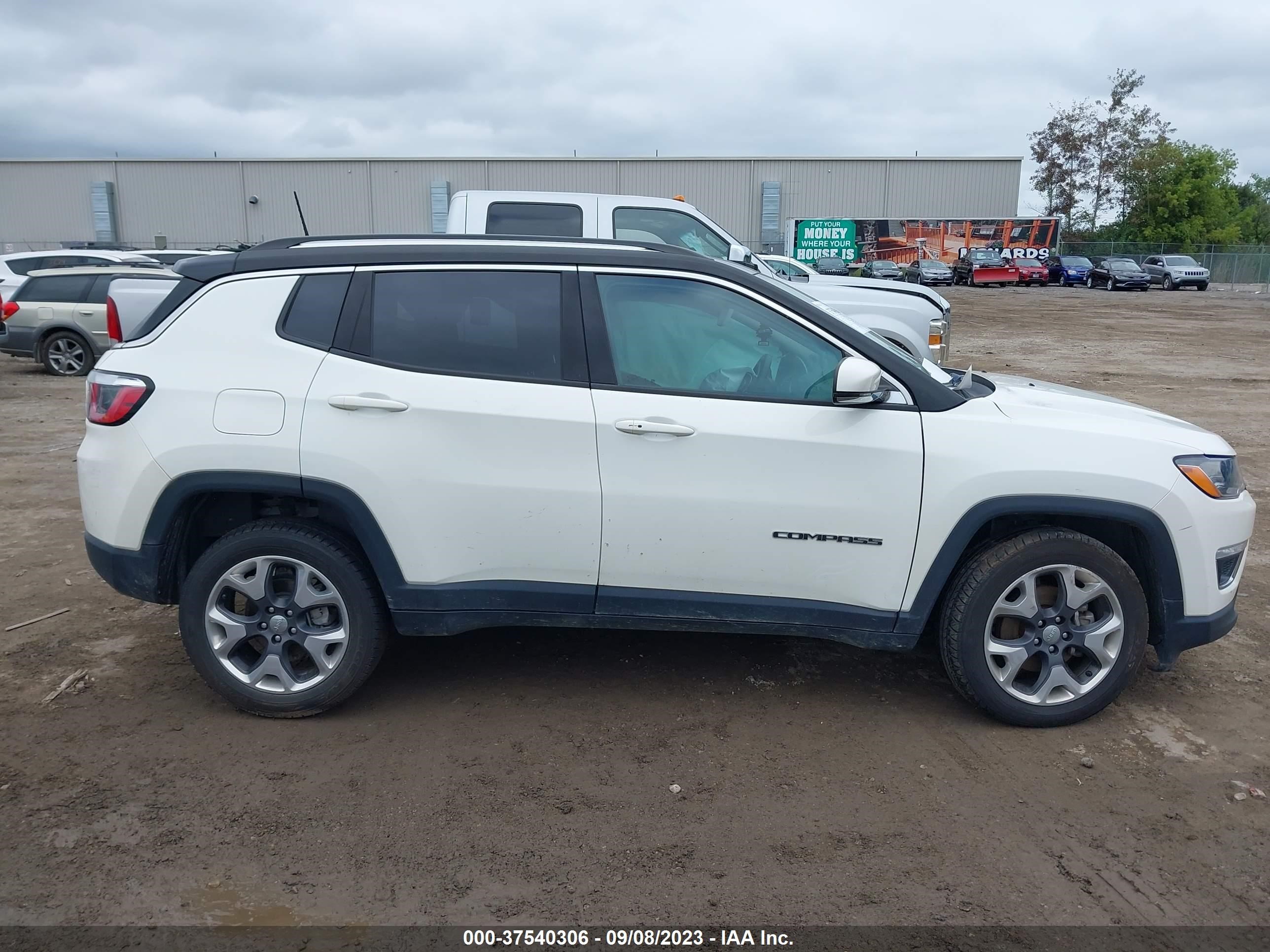 Photo 12 VIN: 3C4NJDCB5LT135375 - JEEP COMPASS 