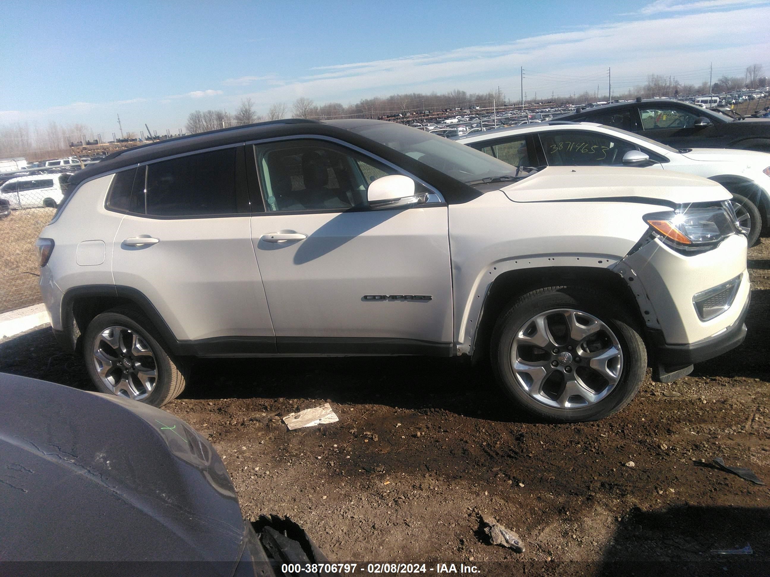 Photo 12 VIN: 3C4NJDCB5MT583276 - JEEP COMPASS 