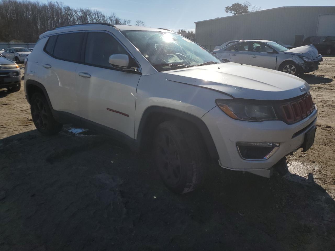 Photo 3 VIN: 3C4NJDCB6HT611060 - JEEP COMPASS 