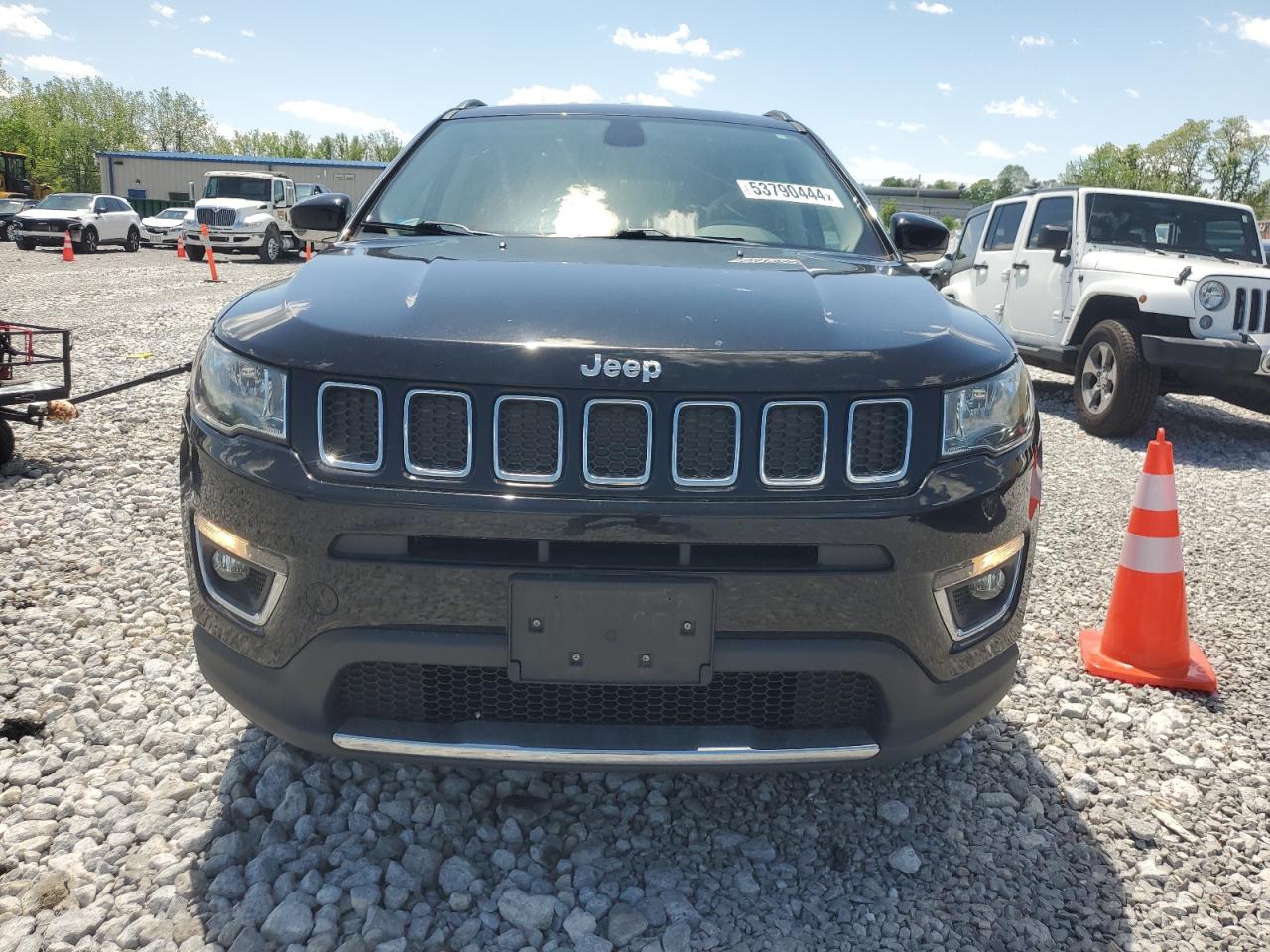 Photo 4 VIN: 3C4NJDCB6JT232095 - JEEP COMPASS 