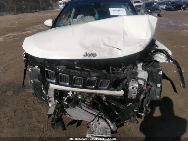 Photo 5 VIN: 3C4NJDCB7JT149209 - JEEP COMPASS 