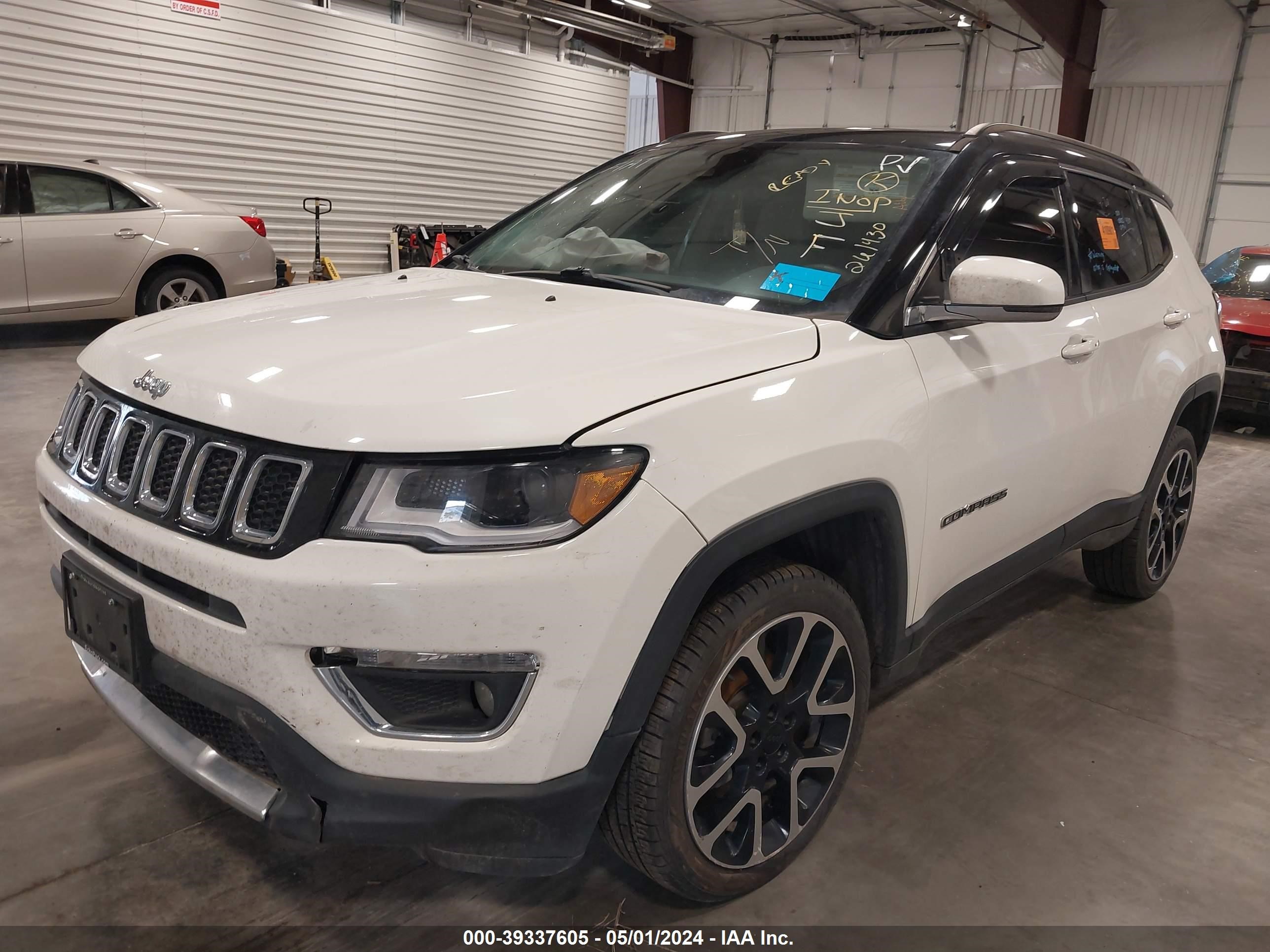 Photo 1 VIN: 3C4NJDCB7JT261430 - JEEP COMPASS 