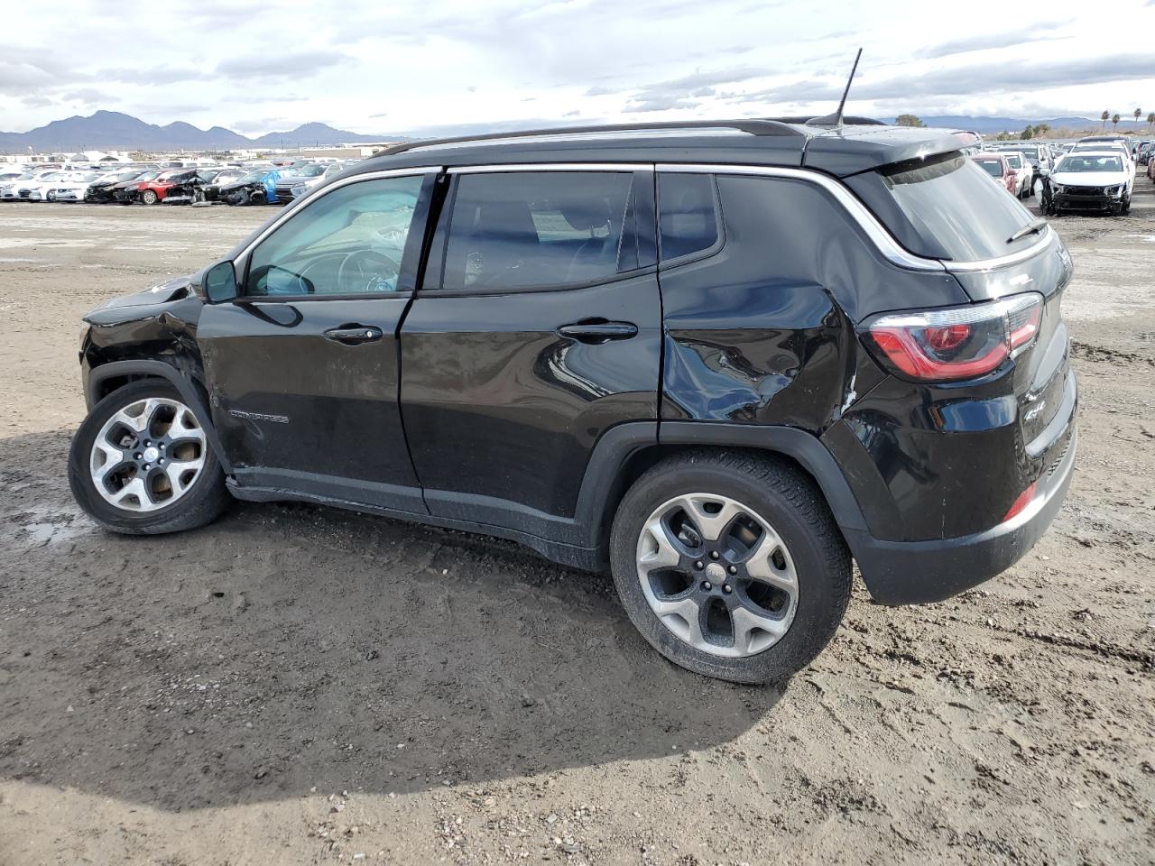 Photo 1 VIN: 3C4NJDCB7JT341388 - JEEP COMPASS 