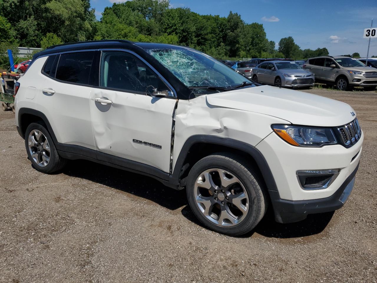 Photo 3 VIN: 3C4NJDCB7KT733868 - JEEP COMPASS 