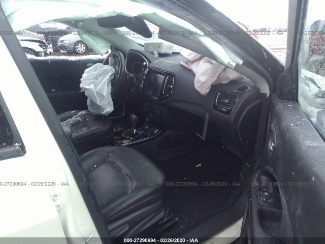 Photo 4 VIN: 3C4NJDCB8JT178251 - JEEP COMPASS 