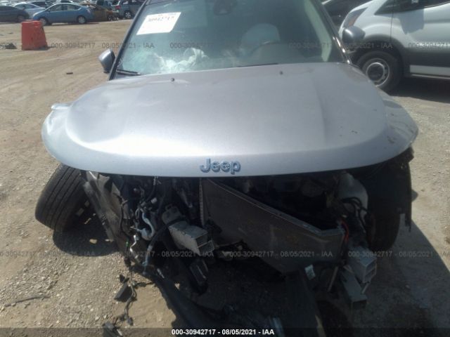 Photo 9 VIN: 3C4NJDCB8JT290709 - JEEP COMPASS 