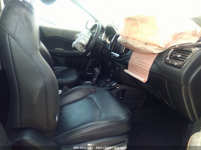 Photo 4 VIN: 3C4NJDCB8JT307699 - JEEP COMPASS 