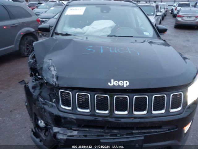 Photo 9 VIN: 3C4NJDCB8JT334174 - JEEP COMPASS 