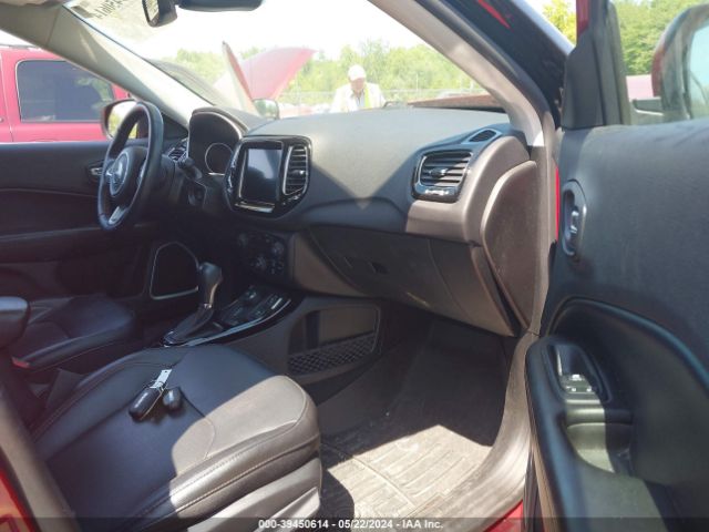 Photo 4 VIN: 3C4NJDCB8KT771738 - JEEP COMPASS 