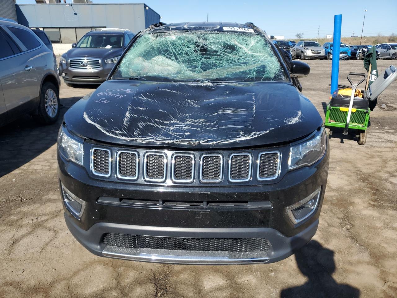 Photo 4 VIN: 3C4NJDCB8KT800736 - JEEP COMPASS 