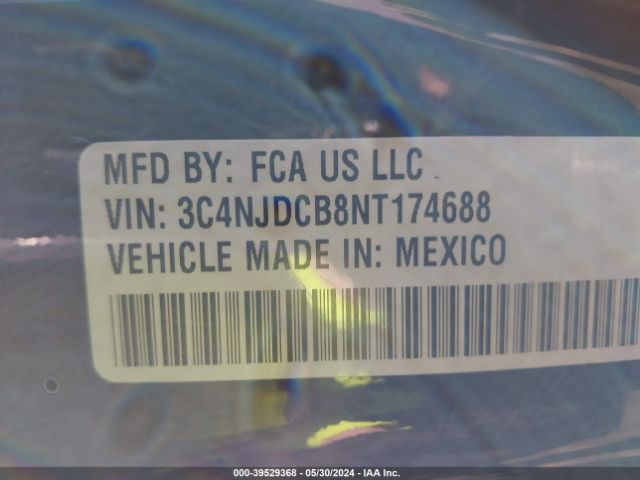 Photo 8 VIN: 3C4NJDCB8NT174688 - JEEP COMPASS 