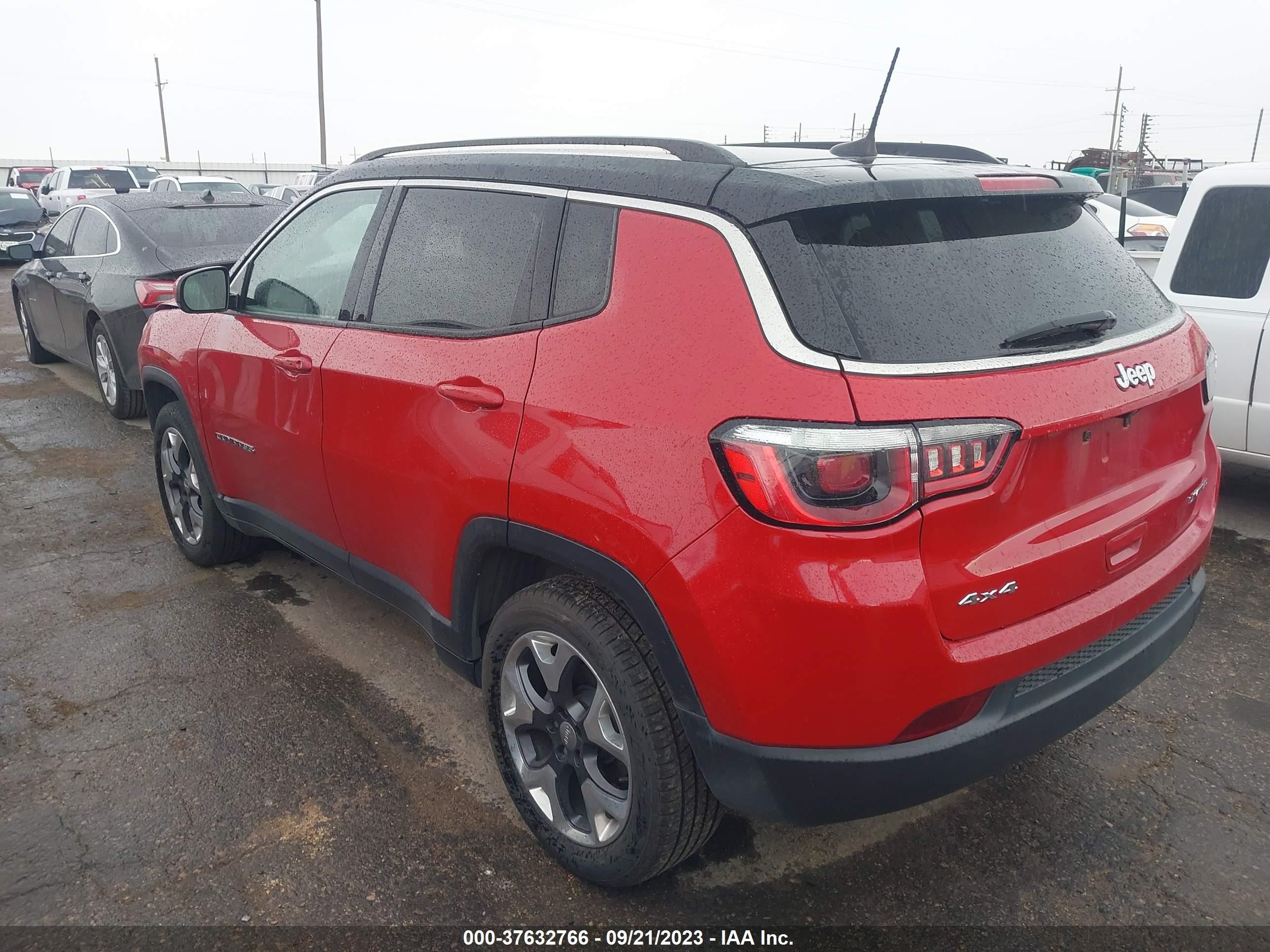 Photo 2 VIN: 3C4NJDCB9HT627706 - JEEP COMPASS 