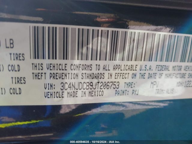 Photo 8 VIN: 3C4NJDCB9JT206753 - JEEP COMPASS 