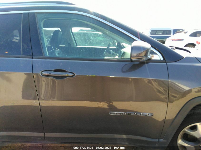 Photo 13 VIN: 3C4NJDCB9JT298382 - JEEP COMPASS 