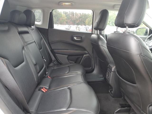 Photo 10 VIN: 3C4NJDCB9JT306903 - JEEP COMPASS LI 