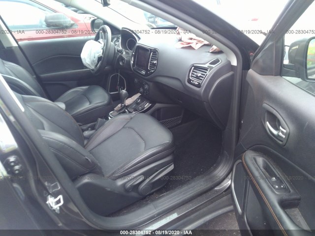 Photo 4 VIN: 3C4NJDCB9KT600366 - JEEP COMPASS 