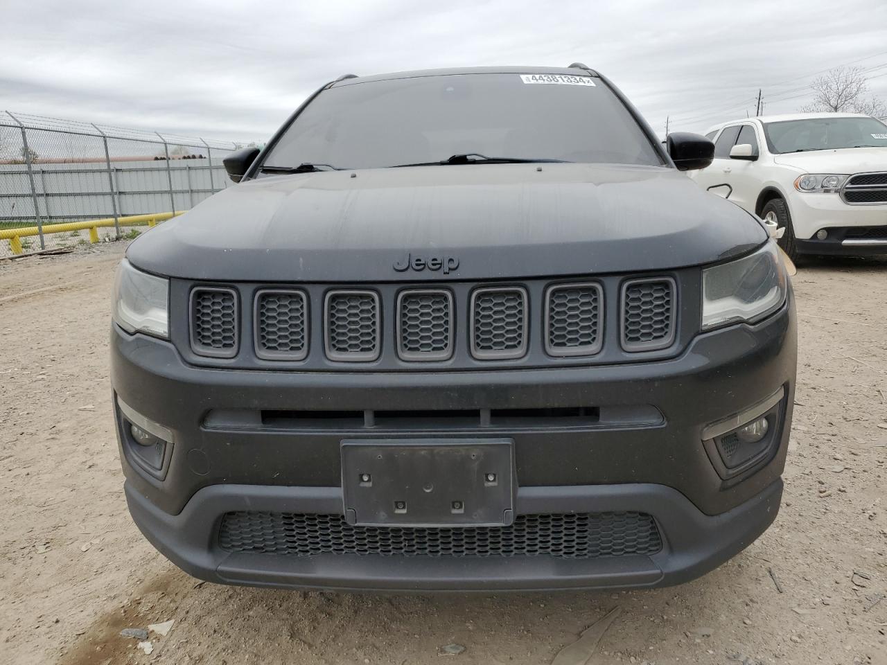 Photo 4 VIN: 3C4NJDCB9KT713671 - JEEP COMPASS 