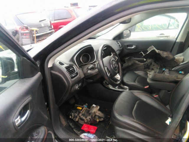 Photo 4 VIN: 3C4NJDCB9KT800440 - JEEP COMPASS 