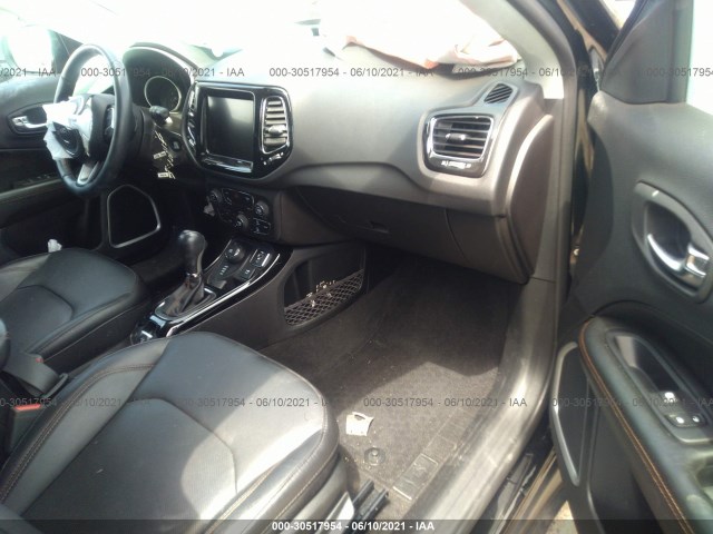 Photo 4 VIN: 3C4NJDCB9KT842073 - JEEP COMPASS 