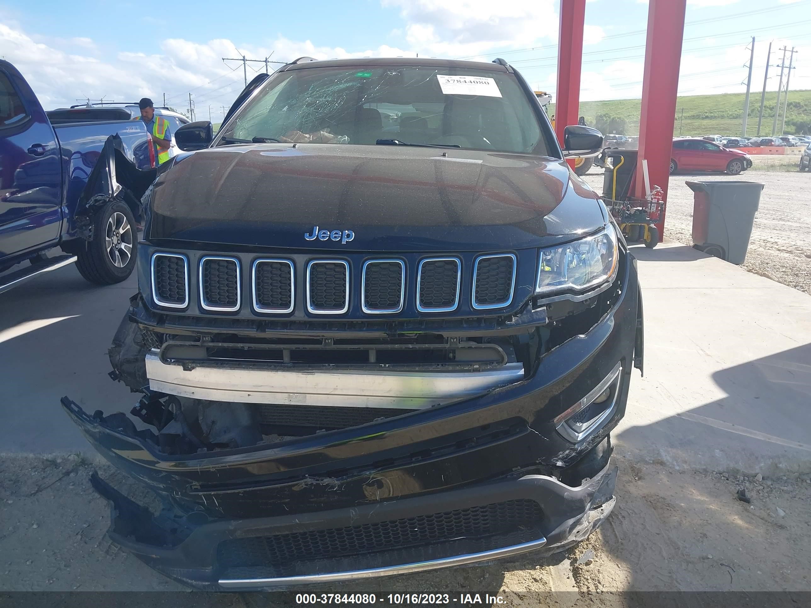 Photo 10 VIN: 3C4NJDCB9LT146508 - JEEP COMPASS 