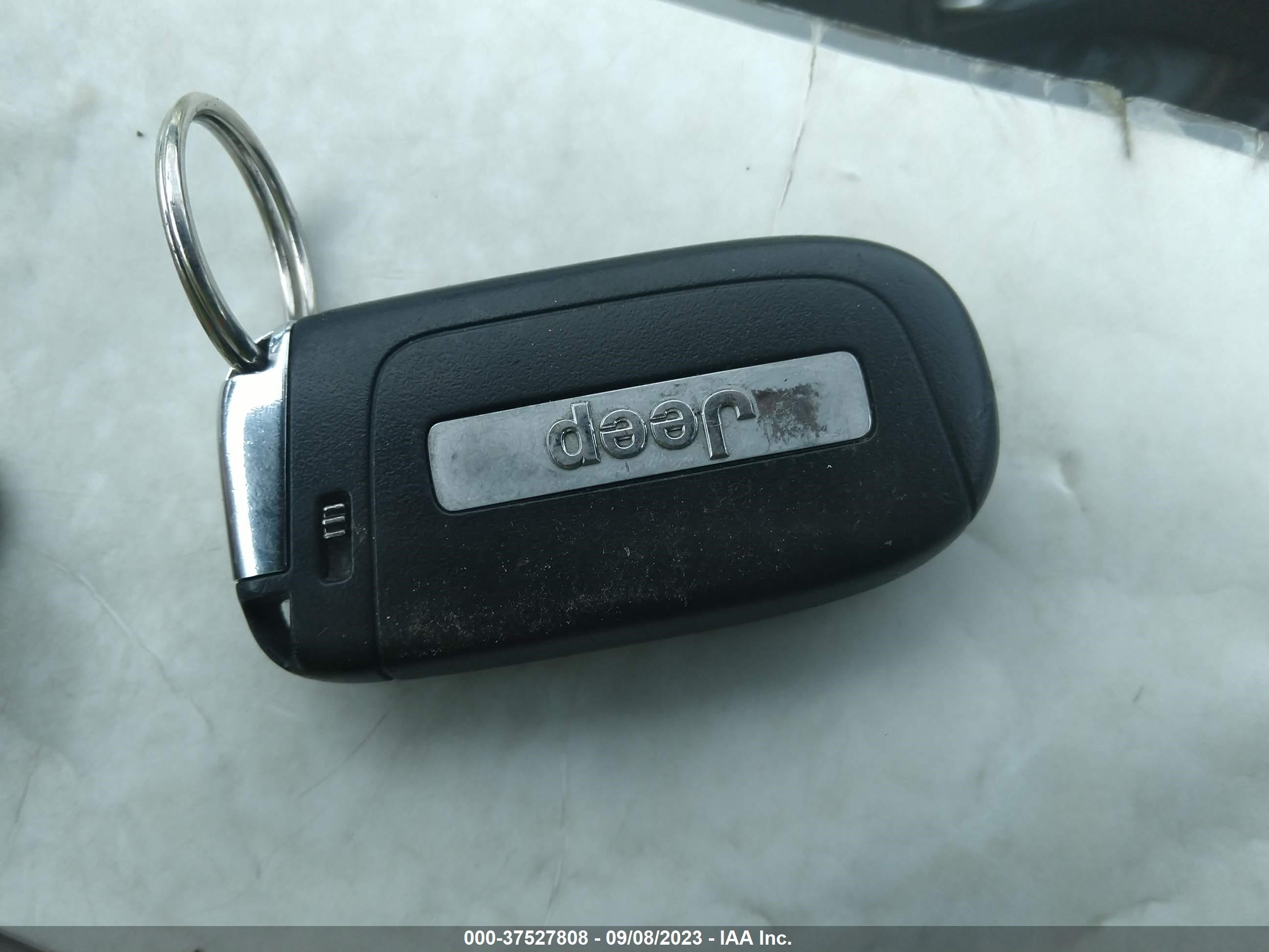 Photo 10 VIN: 3C4NJDCBXJT113174 - JEEP COMPASS 