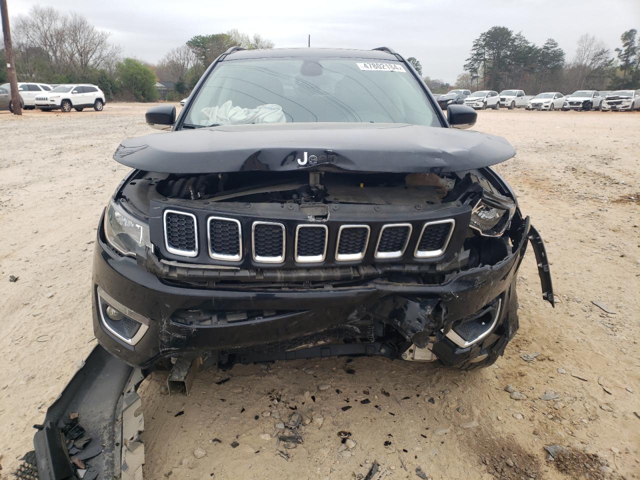 Photo 4 VIN: 3C4NJDCBXJT143954 - JEEP COMPASS 