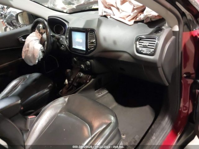 Photo 4 VIN: 3C4NJDCBXJT280652 - JEEP COMPASS 