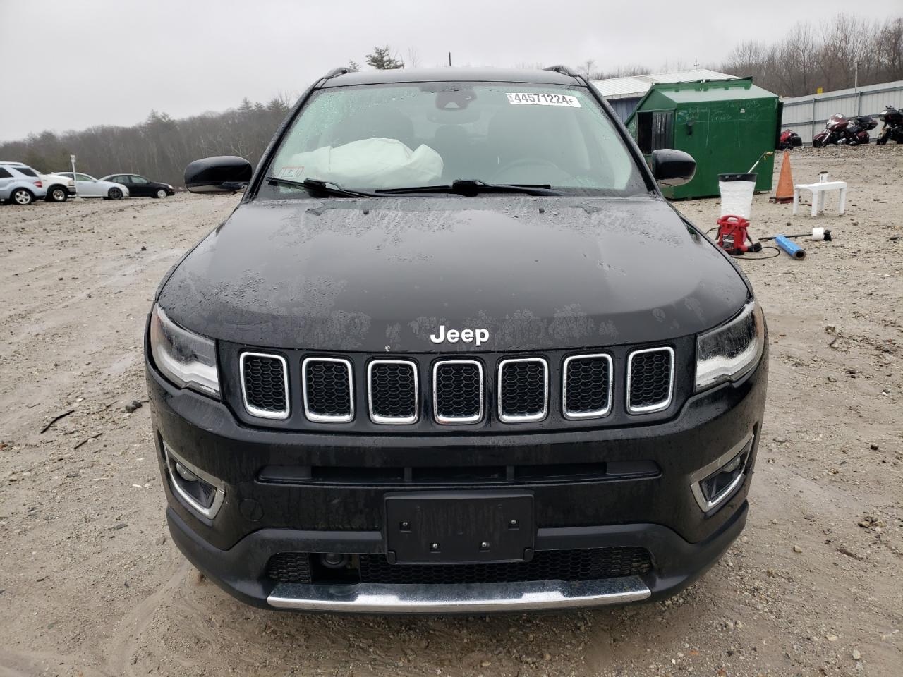 Photo 4 VIN: 3C4NJDCBXJT332944 - JEEP COMPASS 