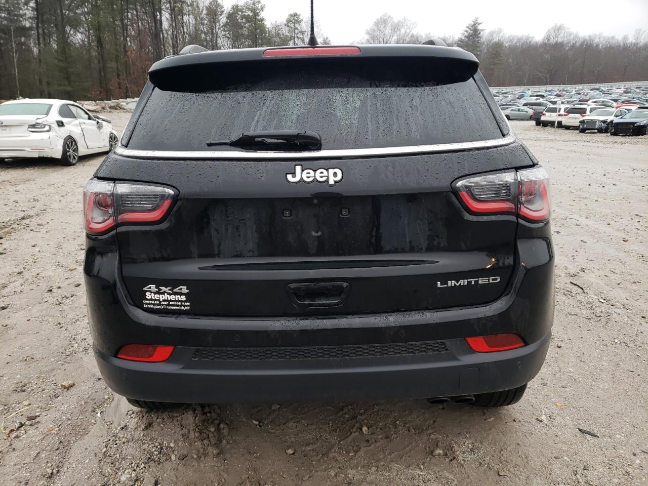 Photo 5 VIN: 3C4NJDCBXJT332944 - JEEP COMPASS 