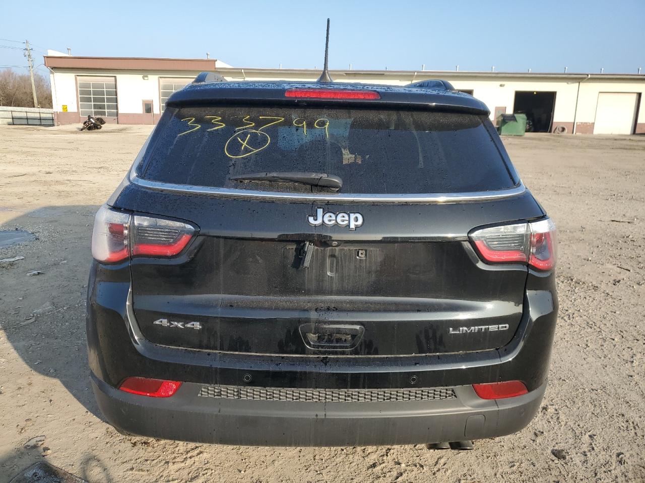 Photo 5 VIN: 3C4NJDCBXJT333799 - JEEP COMPASS 