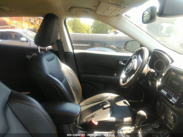 Photo 4 VIN: 3C4NJDCBXKT713789 - JEEP COMPASS 