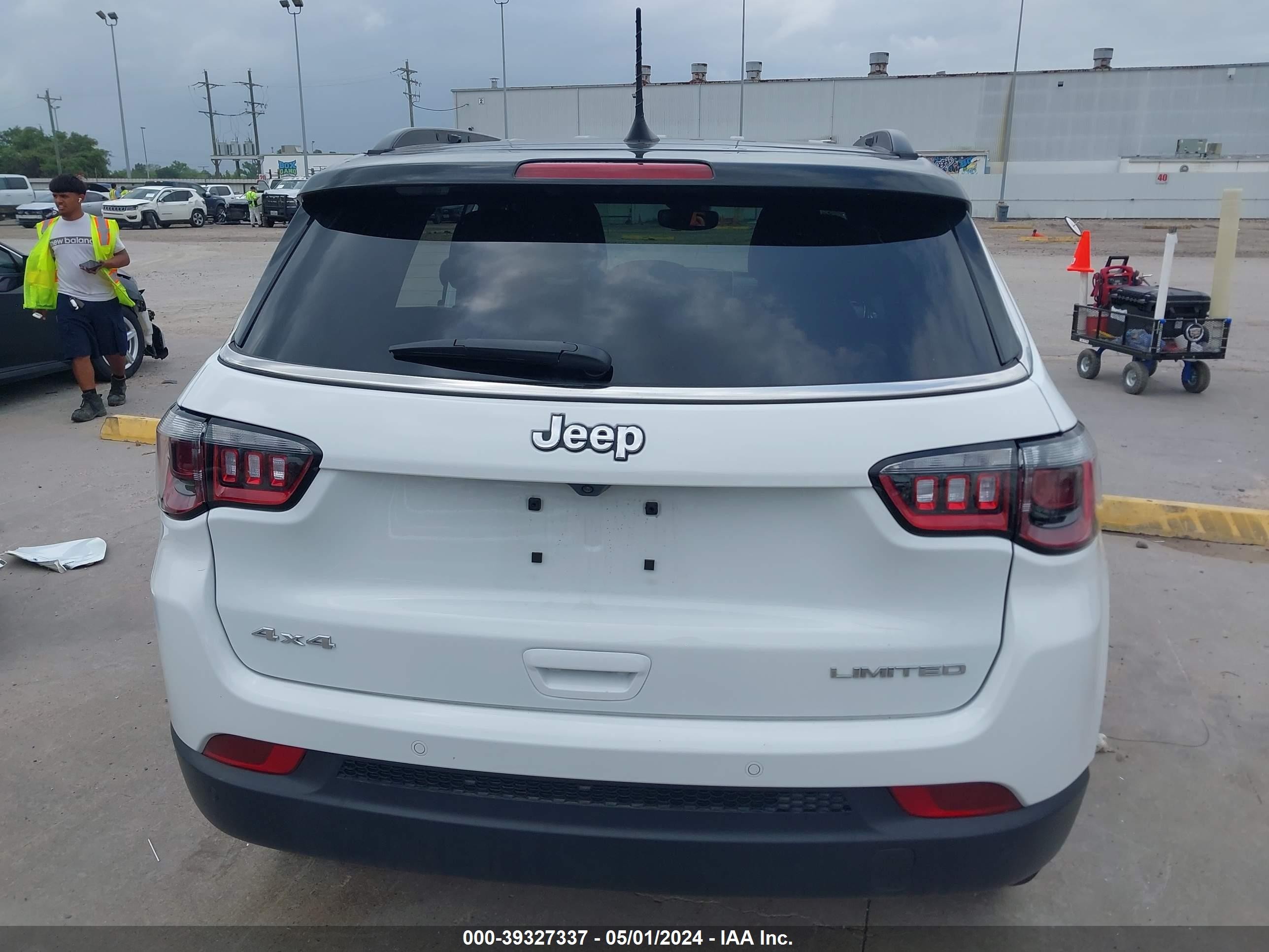 Photo 16 VIN: 3C4NJDCN1RT125526 - JEEP COMPASS 