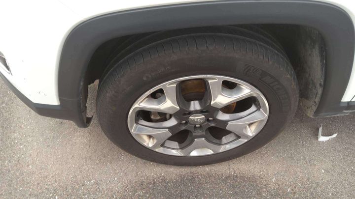 Photo 19 VIN: 3C4NJDCY6JT442197 - JEEP COMPASS 