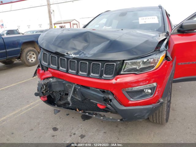 Photo 5 VIN: 3C4NJDDB0JT451617 - JEEP COMPASS 