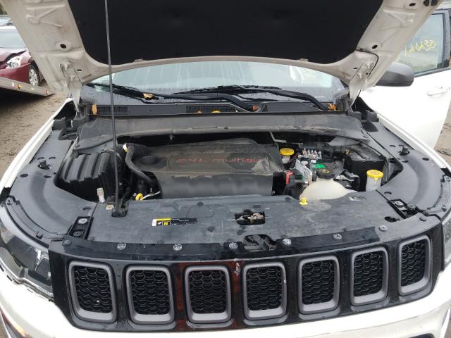 Photo 6 VIN: 3C4NJDDB0JT467218 - JEEP COMPASS 