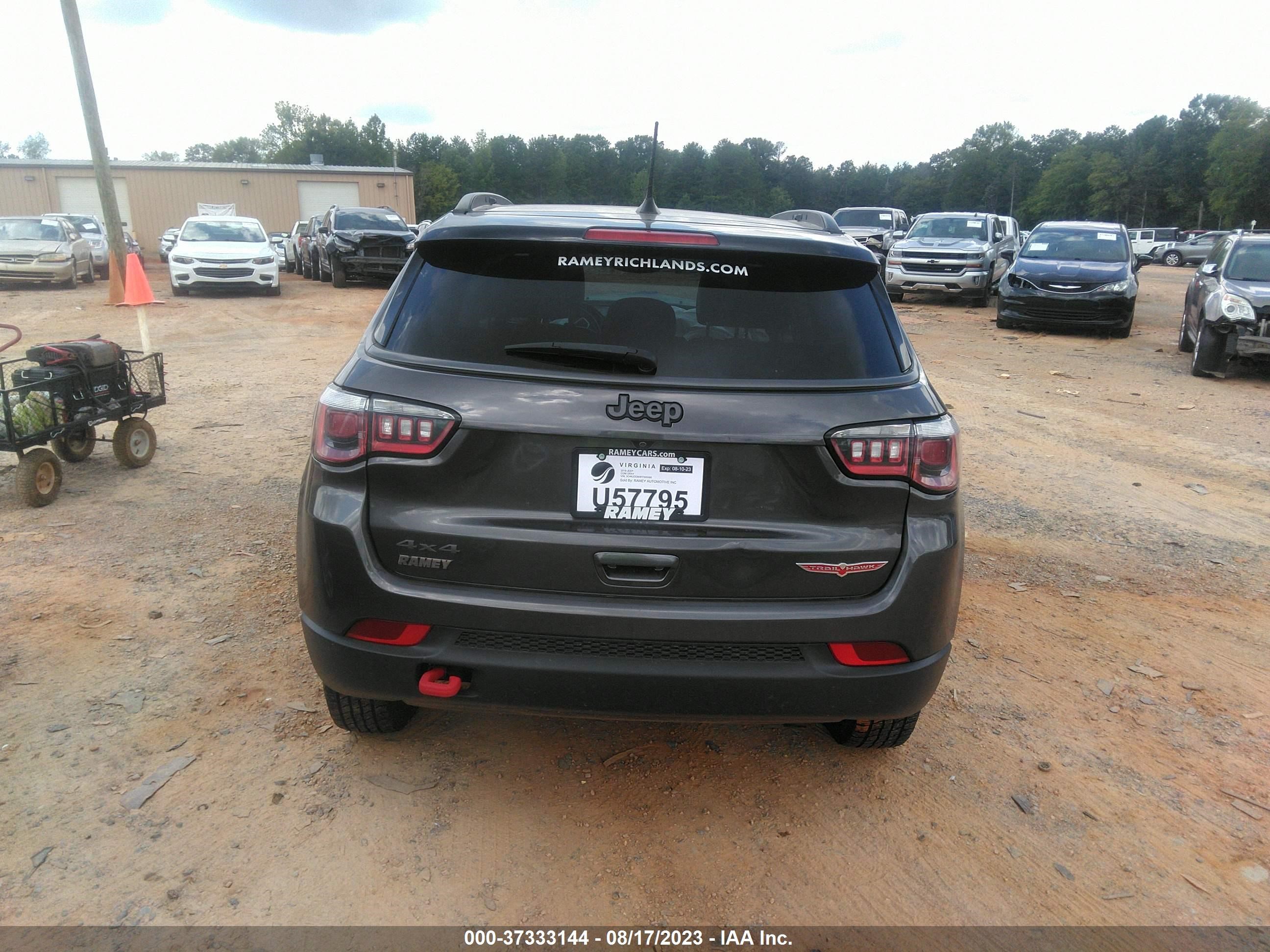 Photo 15 VIN: 3C4NJDDB0KT595086 - JEEP COMPASS 