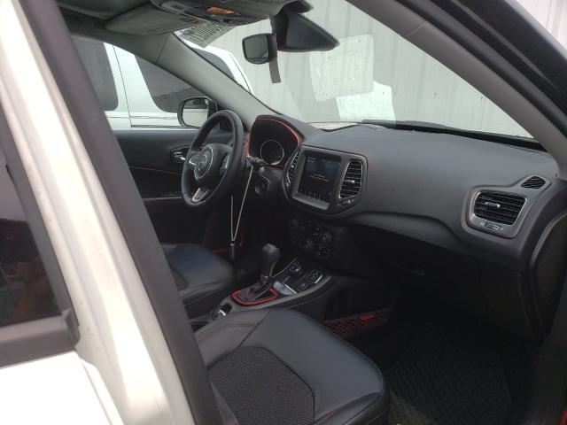 Photo 4 VIN: 3C4NJDDB0KT683877 - JEEP COMPASS TR 