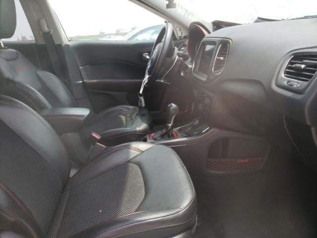 Photo 4 VIN: 3C4NJDDB0KT737002 - JEEP COMPASS TR 