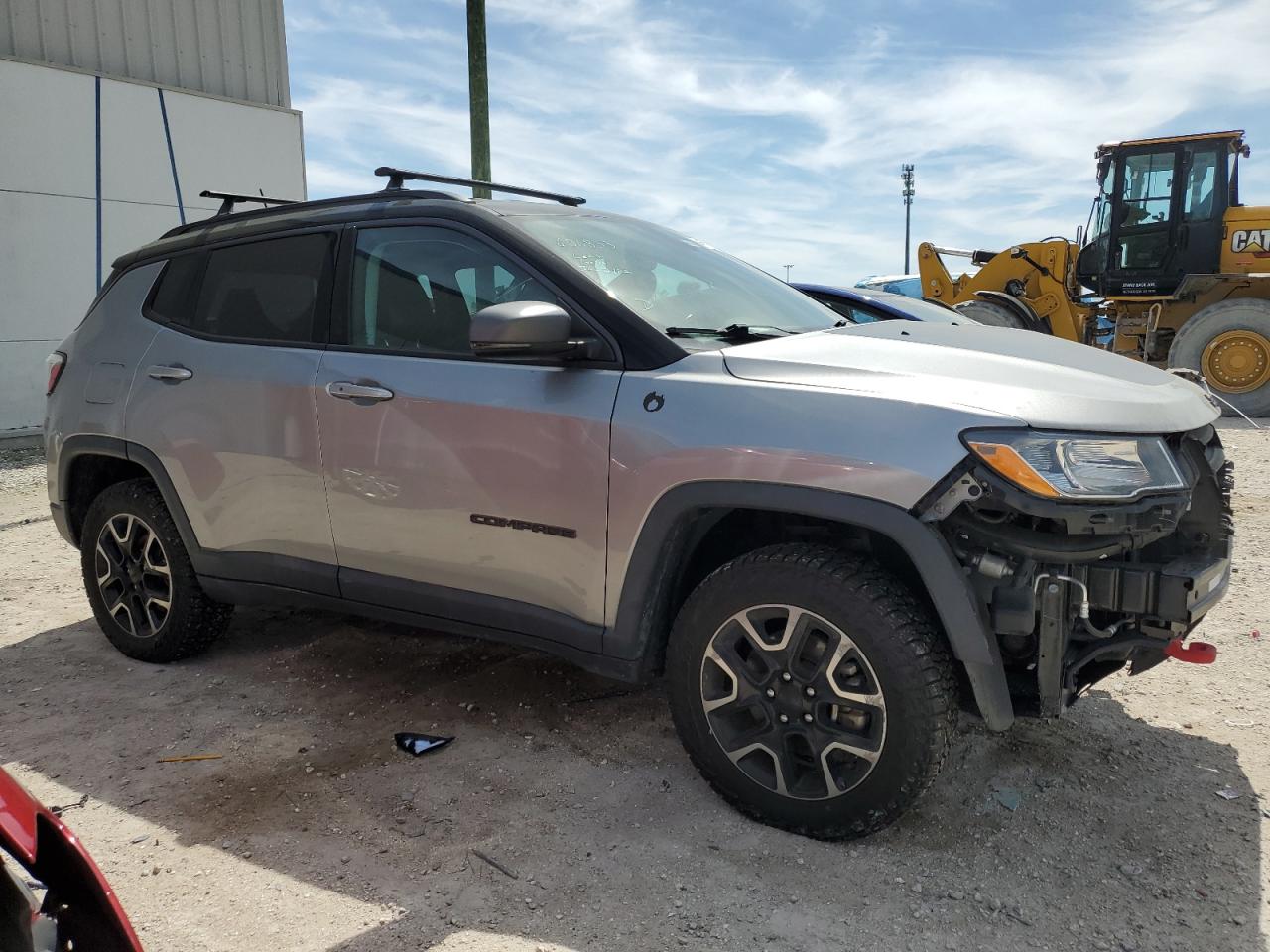 Photo 3 VIN: 3C4NJDDB0KT756472 - JEEP COMPASS 