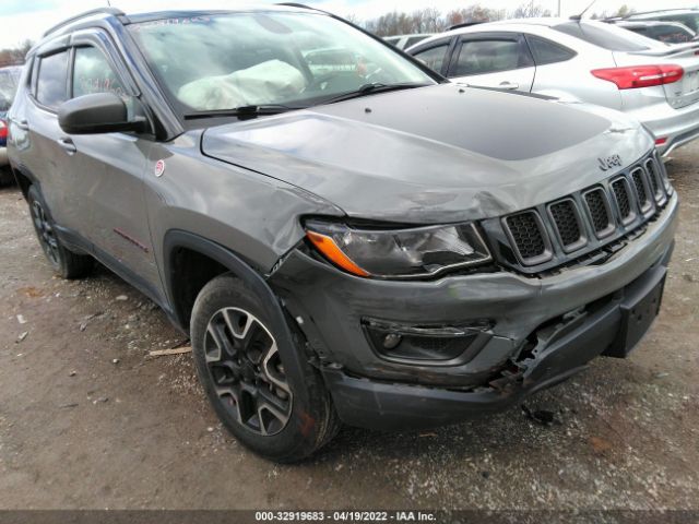 Photo 5 VIN: 3C4NJDDB0KT807663 - JEEP COMPASS 