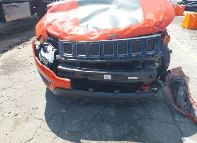 Photo 5 VIN: 3C4NJDDB1HT636107 - JEEP COMPASS 