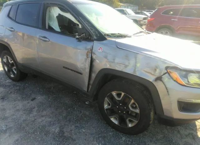 Photo 5 VIN: 3C4NJDDB1JT371856 - JEEP COMPASS 