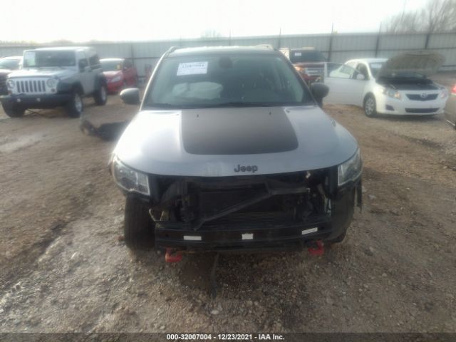 Photo 5 VIN: 3C4NJDDB1KT688358 - JEEP COMPASS 