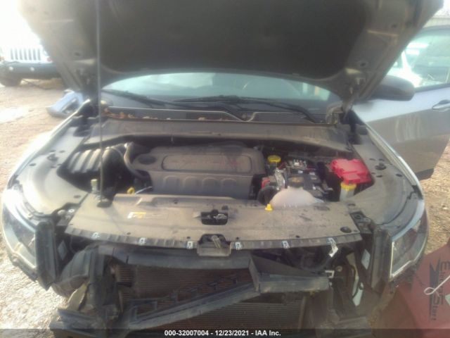 Photo 9 VIN: 3C4NJDDB1KT688358 - JEEP COMPASS 