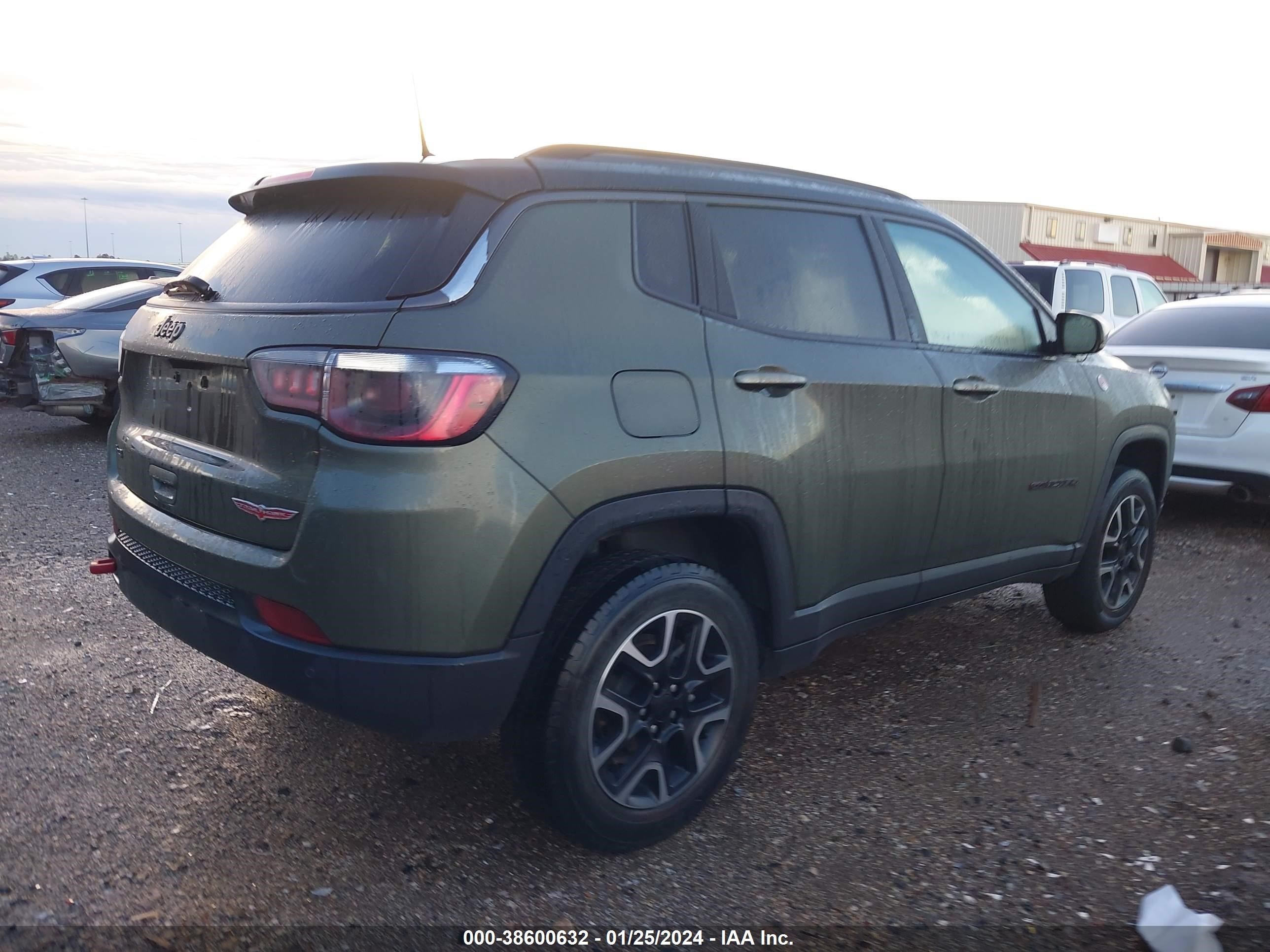 Photo 3 VIN: 3C4NJDDB1MT511778 - JEEP COMPASS 