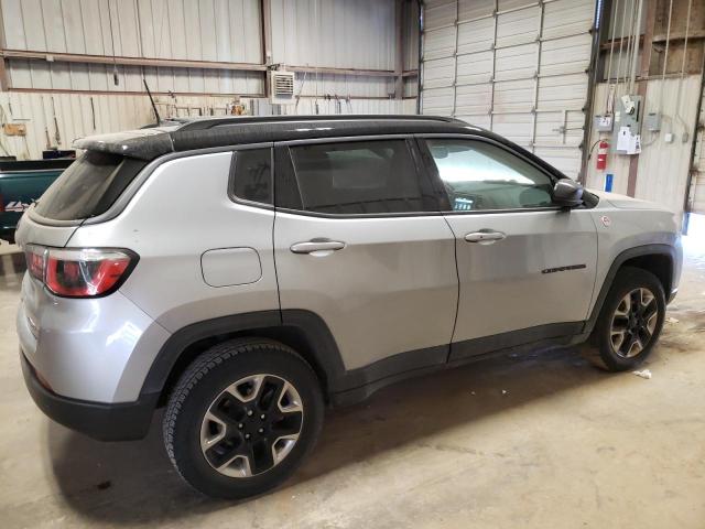 Photo 2 VIN: 3C4NJDDB2HT617100 - JEEP COMPASS TR 