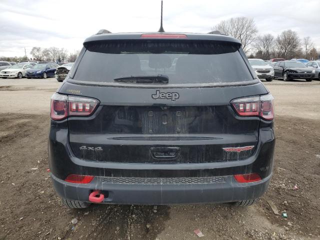 Photo 5 VIN: 3C4NJDDB2JT135359 - JEEP COMPASS 